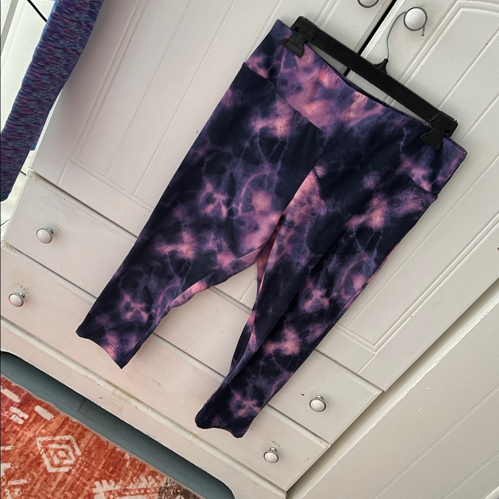 Terra & Sky Women’s Purple and Pink Leggings EUC with Cropped Length/Ankle - Picture 2 of 10